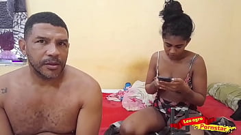 Casal transando ao vivo em chamada de v&iacute_deo.