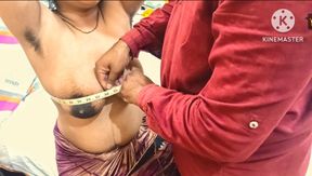 Indian aunty ko tailor ne choda jab wo blouse fitting k liye aayi thi Hindi sex video