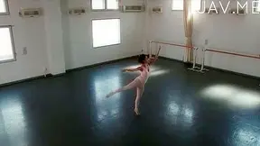 Cute Japanese ballerina needs wild delights for her cunt