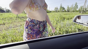 I drove a girl near the beach by car and decided to invite her to my bathhouse for sex with a stranger