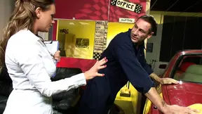 Horny guy pounds curvy brunette before creaming her face