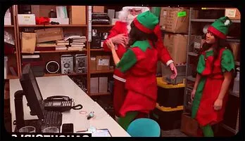 Cosplay Cuties Harmony Wonder & Elle Voneva in Steamy Action