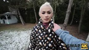 Lovely girl visiting the room, gets creampied with big booty