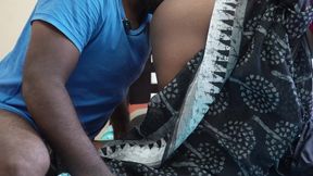 Watch How Indian Married Aunty Gets Seduced by Neighbour