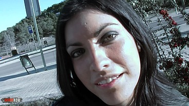 Young south american Vania Rodriguez outdoor fucking