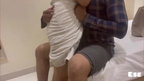 Delivery Boy Fucks the Hot Girl in Her House