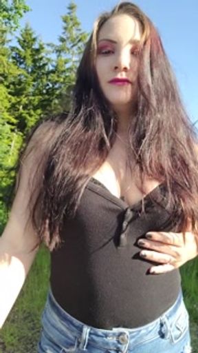 Hot milf smoking and flashing tits!