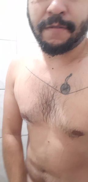 Amateur in shower 1