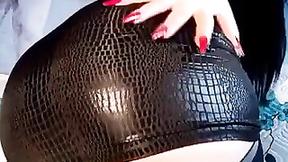 ”Mature COUGAR solo Assfucking Play”