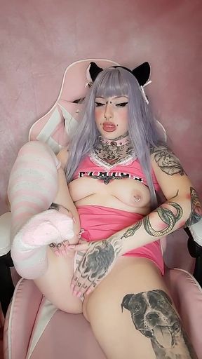 Your Hot Gamer Girlfriend Misses You