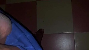 Stilesbhalifa1 tight Cock ring