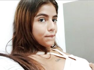 Concupiscent stepsister assents to screw her constricted cunt with her stepbrother - HD porn
