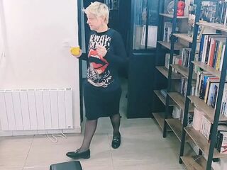 I Had to Elect Between Working or Using a Sex-toy on My Older mother I'd like to fuck Cunt