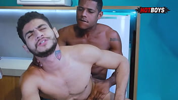 Dando meu cuzinho pro vizinho