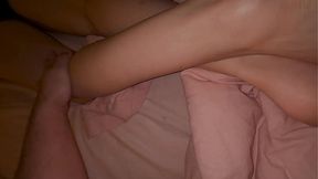 HOW TO MAKE FEET MASSAGE FOR TEENAGE GIRL?
