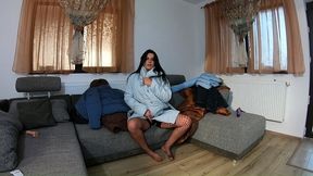 those down-jackets are so fucking hot- i love to fuck and masturbate while wearing them