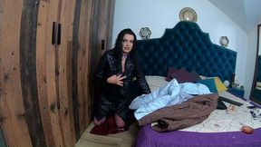 those down-jackets are so fucking hot- i love to fuck and masturbate while wearing them