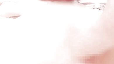 有名ど変態男にディルドでガン突きクンニされて絶叫のパイパン美女巨乳 HENTAI man with a dildo and cunnilingus.