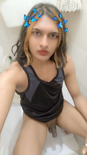 Zoya sazadai Indian transgender show time in a toilet room part 2