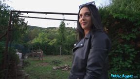 Apron-Clad Beauty's Sensual Tease Drives Me Wild