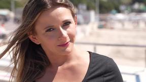 ”Alicia, 32 years old, is overflowing with hardcore urges!”