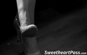 Two horny lesbos getting their muffs wet by tribbing