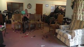 Blow To Pop - Miss Jessica Wood blows up 10 balloons and pops them with Balloons B2P (640x480)