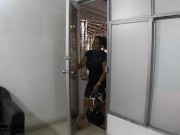 Le presto dinero a mi hermanastra y ella me paga con cuerpo - Porno en Español