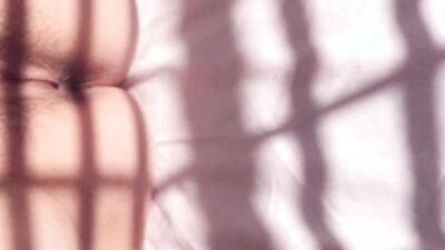 SEXY MATURE ASIAN MILF SPREADING HER PINK PUSSY AND ASS AND BEING PENETRATED DEEP