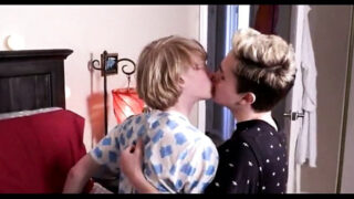 Blowjob, Paar, Ohne Sattel, Ingwer – Anal-Dreier für dünne schwule Huren