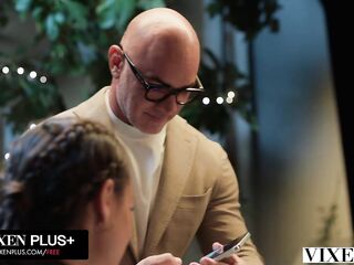 VIXEN Marvelous Duett Lia Lin And Vanessa Alessia Have Vehement Three-some With Nice-looking Stranger On Vacation