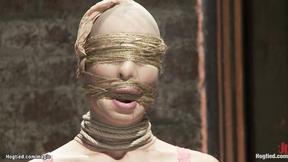 Lesbian in single ankle suspension