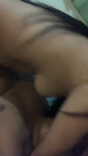 Señor entra a mi habitación y me hace chupárselo para finalmente follarme y correrse dentro de mí.