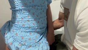 gozei dando de frente pro pauzudo. minha porra saiu tao grossa! estava a dias sem gozar. ele chupa meu peito como ninguem!