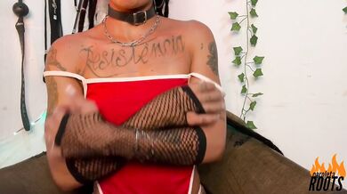 Nice Christmas gift for you, come cum with me love. Caroleta Roots