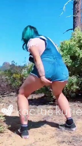 Peeing in My Shorteralls with a View!