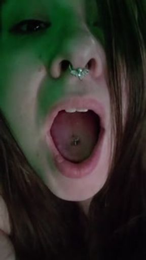 🦇 Open wide! 🦇