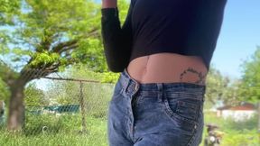 milf sexy smoker in jeans