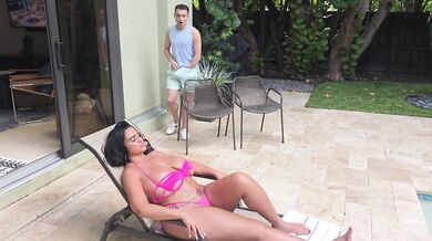 Johnny Plays Sneak-a-Poke with HOT Milf Kailani Kai - part1