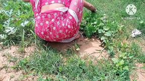 Indian desi newly Fucking my sexy wife in jungle and pussy Fucking