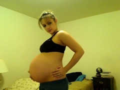 Pregnnt Tori Taylor Blue Shorts