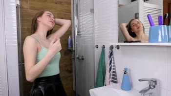 Nikolet's Underwater Orgasmic Shower Surprise