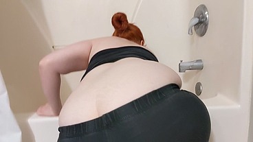 Buttcrack Exposed While Cleaning the Shower: Teaser Edition