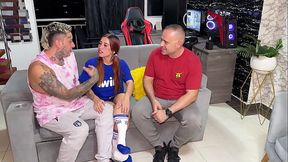 Hijastro Gamer Cornudo con su novia infiel Katty Blake y el padrastro de Zack