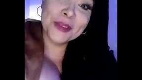 Atriz Soraya Carioca est&aacute_ voltando das F&eacute_rias do Porn&ocirc_.