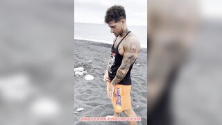 HOMOSEXUAL PEE in a PUBLIC PLACEPeople Can DETECT ME