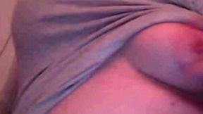 Amateur teen demonstrates her natural tits in webcam solo