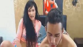 Couple Tranny Babe Love Sucking Cock
