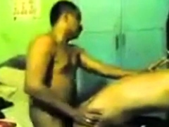 Gay Indo bareback (Top sambil ngerokok)