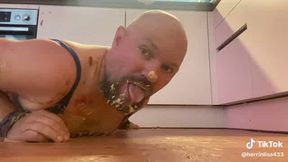 PervertedRoman40 lickit the Kitchen